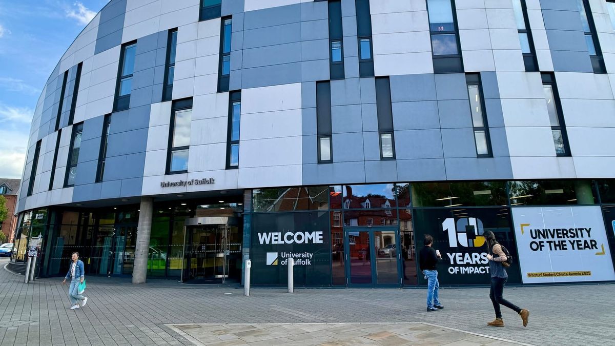 Suffolk college students offered £1,000 to study locally