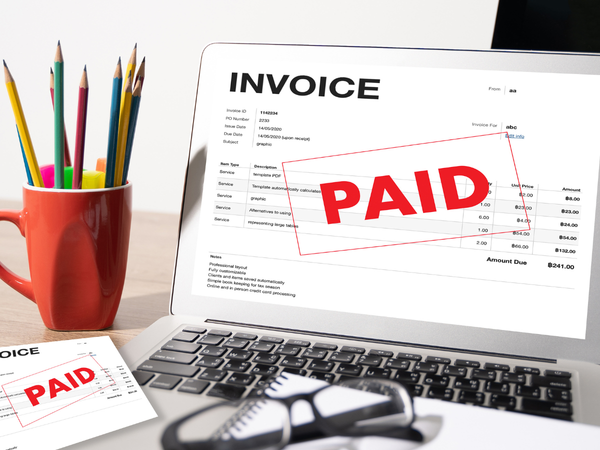 Invoice on a laptop