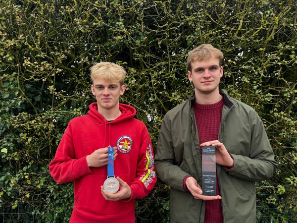 Brothers Sam and George Page