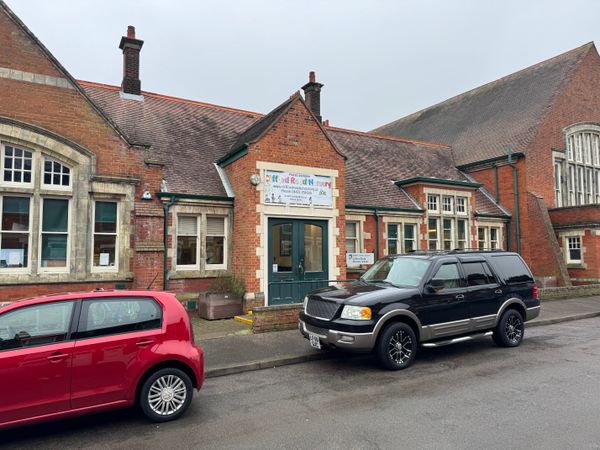 Clifford Road Primary School in Ipswich