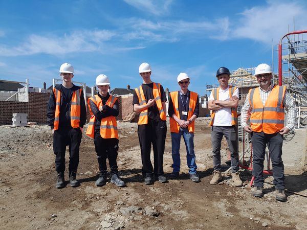 Students from Lofty Heights pictured with Tutor, Jon Spraggons (third from right), Gipping Site Manager, Chris Crabtree and Gipping Contract Manager, Peter Flatt