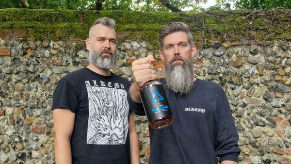 Brothers Rob and Will Tapster