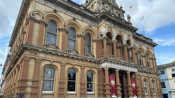 Ipswich set to get new town council to keep civic identity