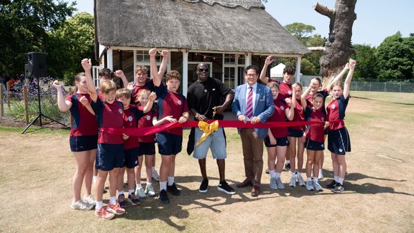 'Big dreams can start in small places': Offiah returns to Woolverstone Hall