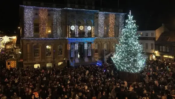 Ipswich to 'follow the stars' with new Christmas lights