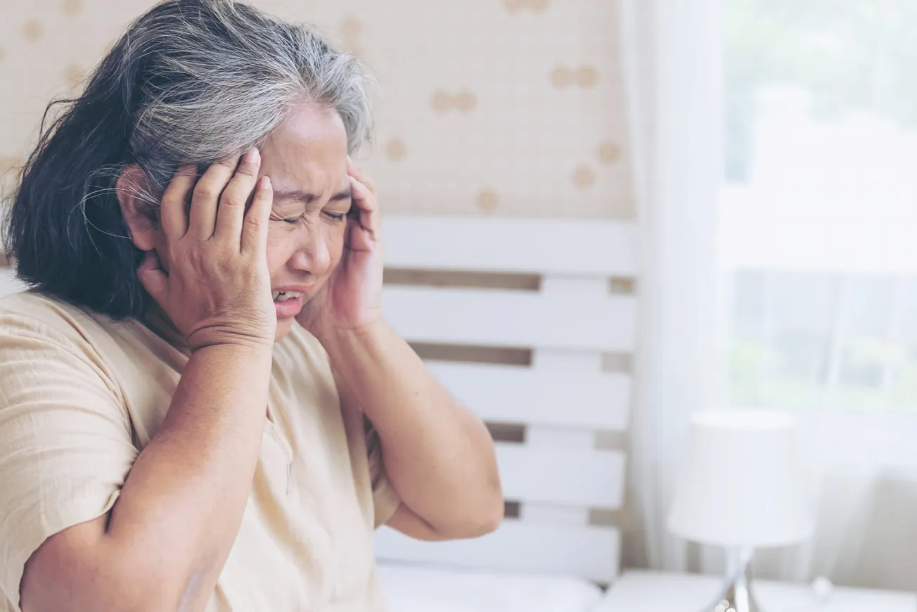 頭痛也是中風先兆？6題自我檢測 常按4穴位可防病