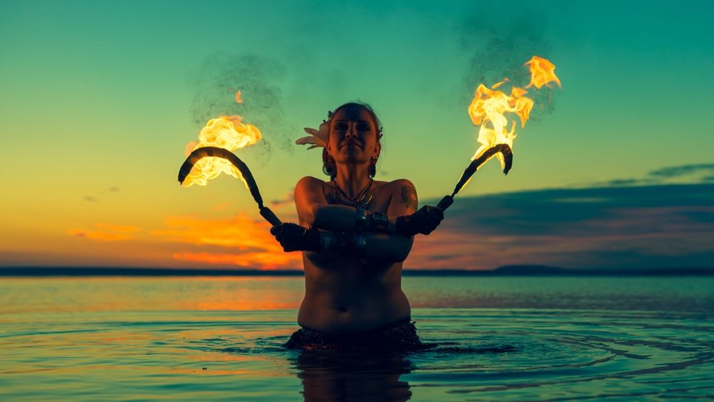 Aries Full Moon - RIGHT HERE. RIGHT NOW.