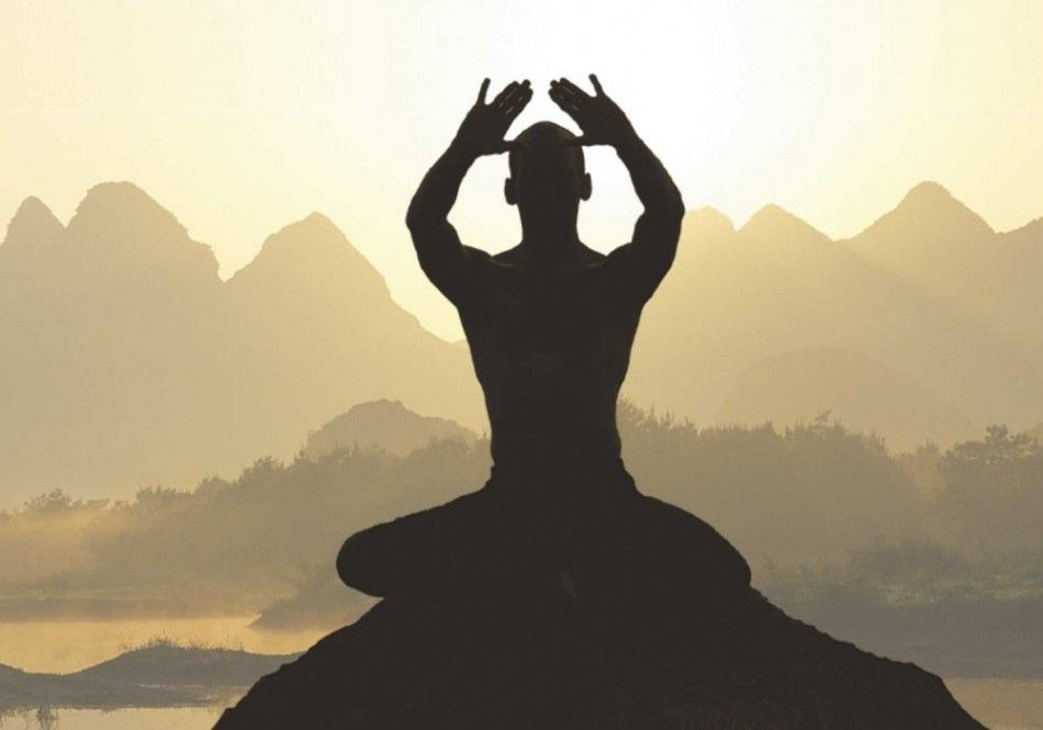 Sagittarius Full Moon + Summer Solstice: DIVINE AUTHORITY