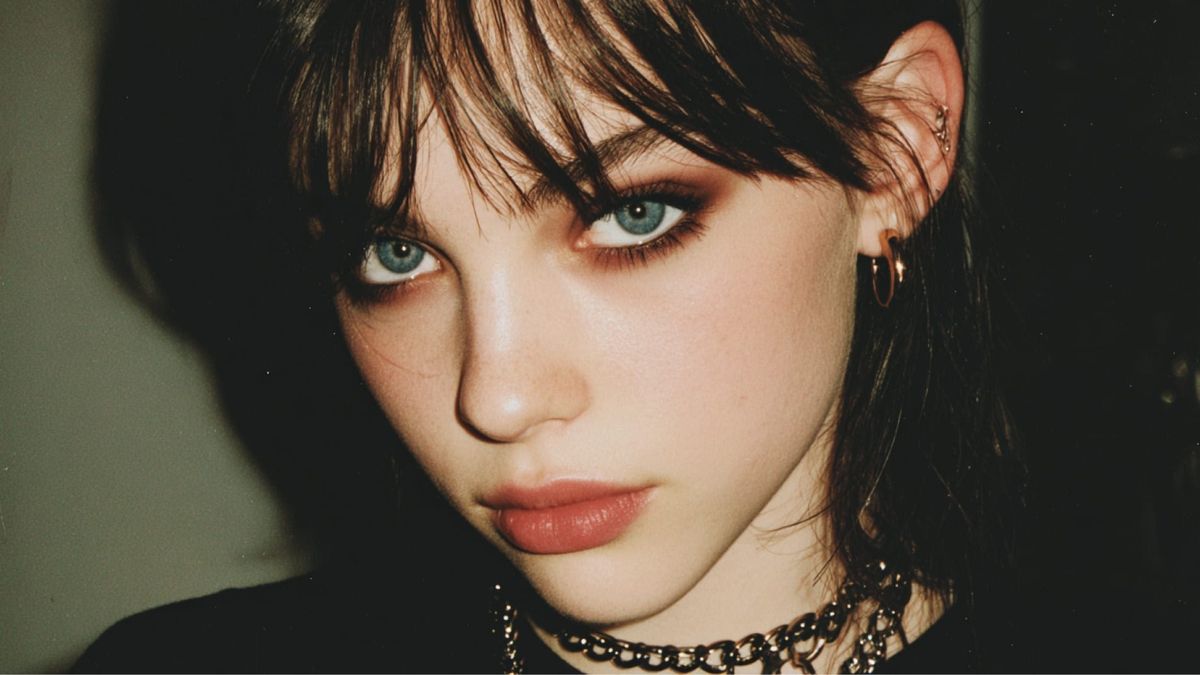 Grunge Makeup on Amazon France: Dark Lipstick Is Surging, but Smoky Eye Is Fading — What the Data Shows
