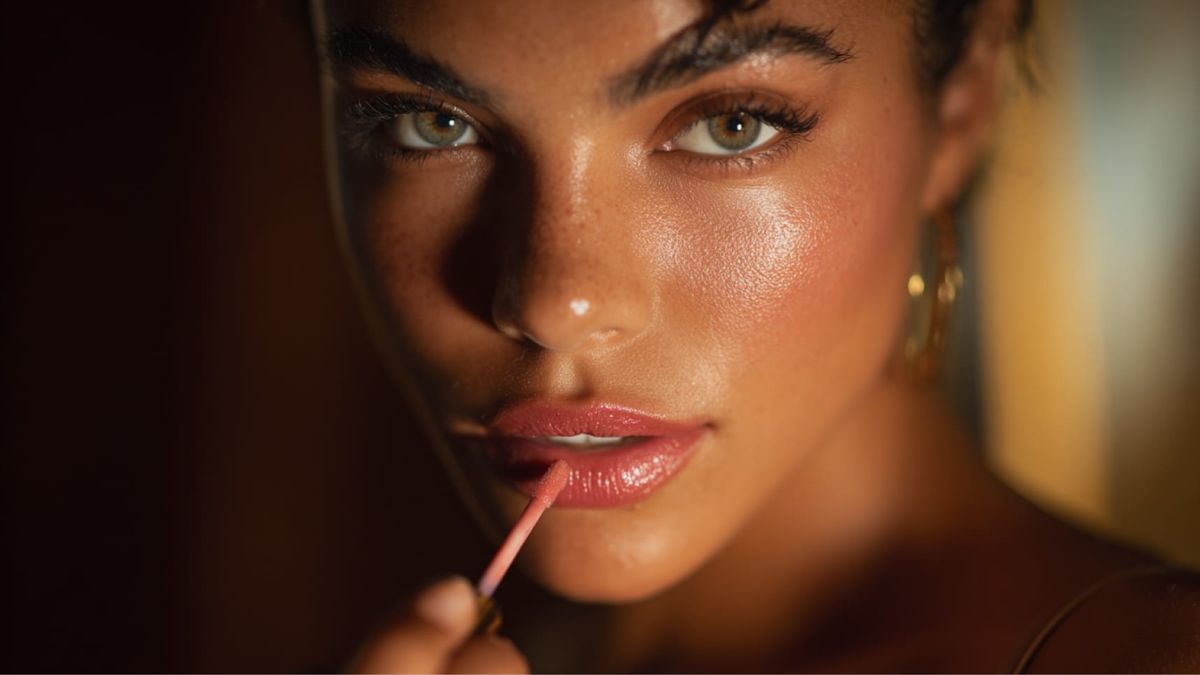 Toasty Lip Makeup on Amazon UK vs France: Lip Stains Surged ▲13 Products — #Broad Spectrum and #Top Coat Enter Top 50