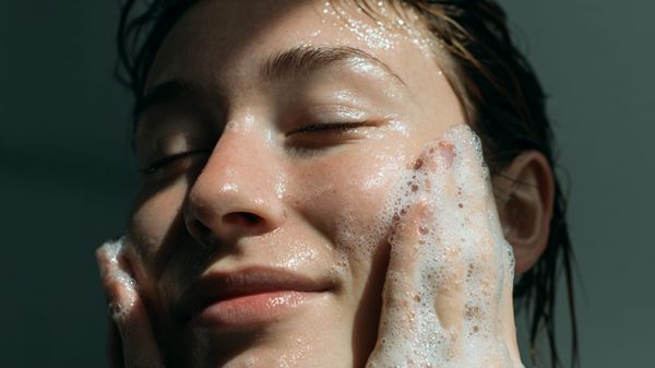 Gentle Cleanser on Olive Young Korea: Reviews Dropped 60% — but Milk-Cream Is the Only Format Growing