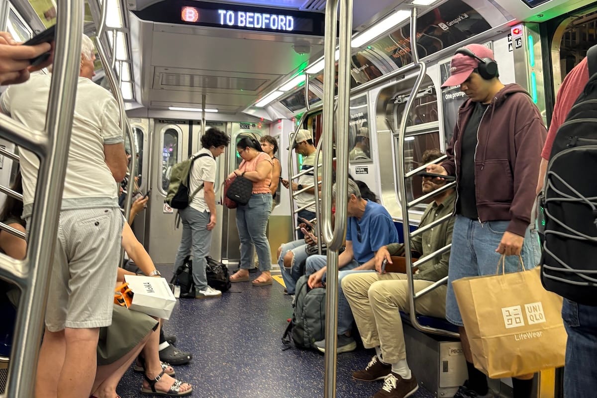 Do the New Subway Cars Smell Like Vomit to You?