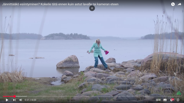 Jännittääkö esiintyminen? Kokeile tätä ennen lavalle tai kameran eteen astumista 🎤✨