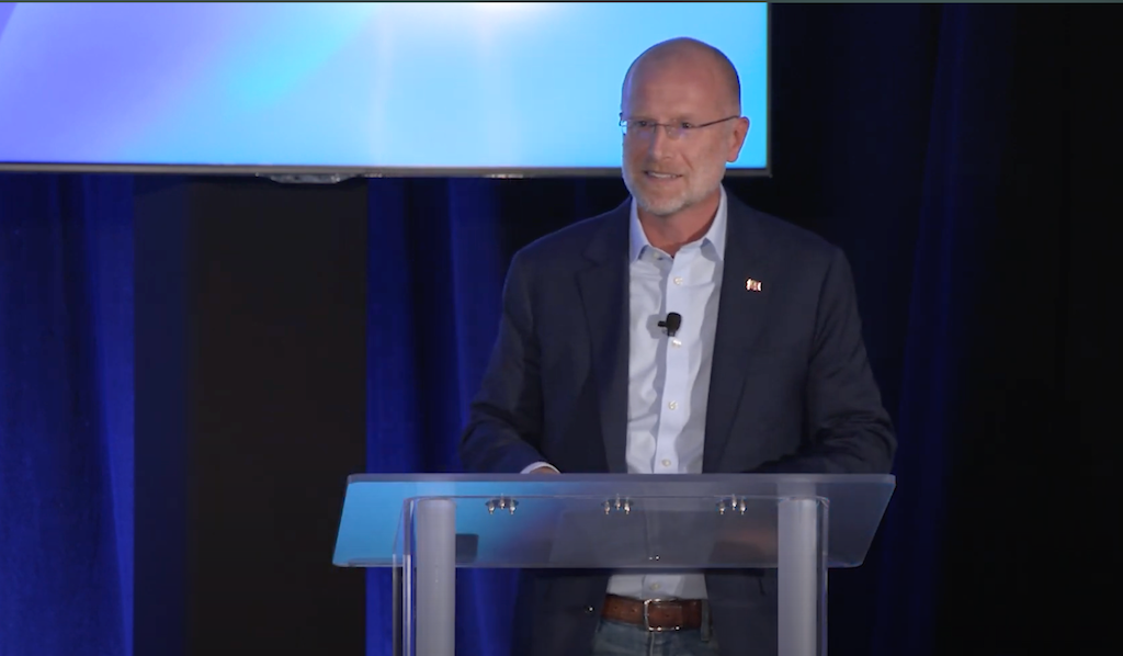 FCC Commissioner Brendan Carr, Elon Musk Swipe Over Starlink at Biden, FCC