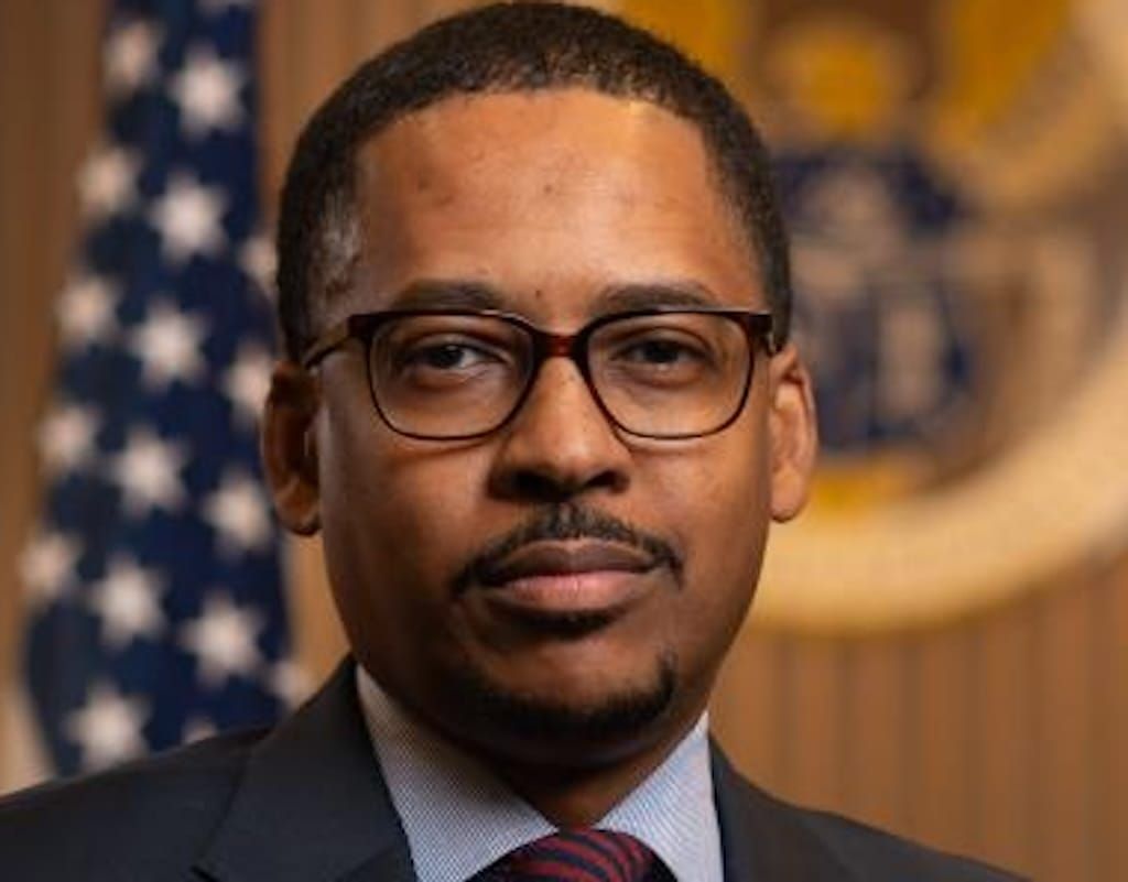 FCC Fines Wireless Carriers  $200 Million for Sharing Access to Location Data