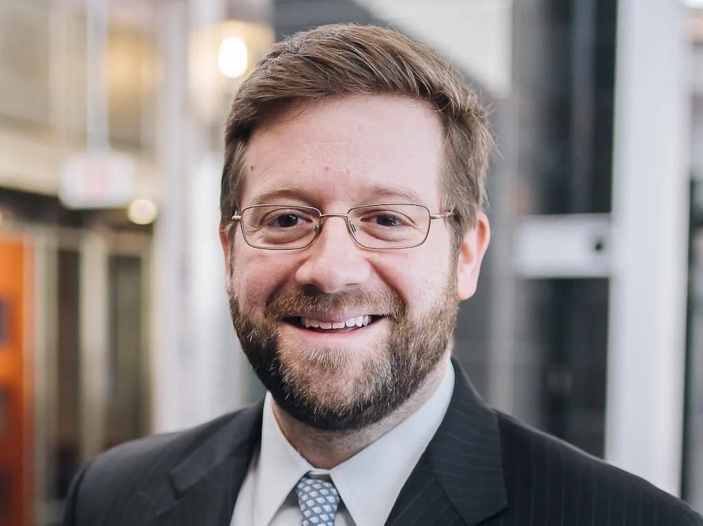 NTIA Deputy Urges Broadband Providers, Pole Owners to Cooperate