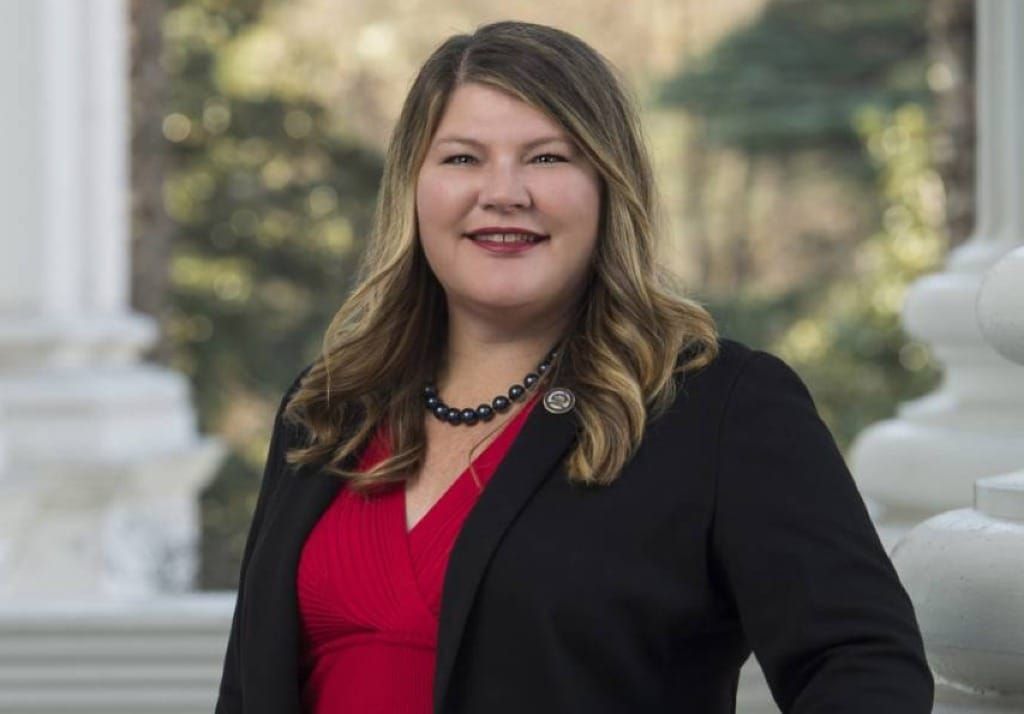 California Democrat Releases $15 Internet Affordability Bill