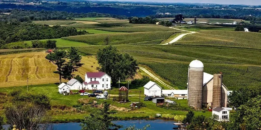 Iowa Urged to Prioritize Fiber Ahead of Arrival of $415 Million in BEAD Money