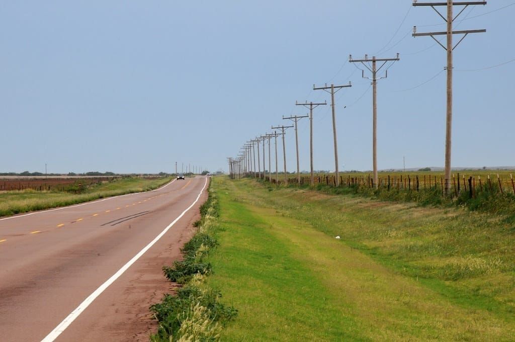 USTelecom Urges FCC to Reject 'One-Size-Fits-All' Pole Rules