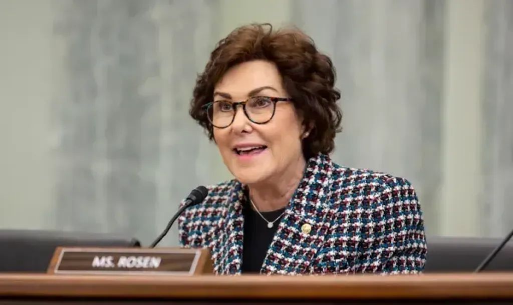 Senate Democrats Pressure Trump to Shut Down Lutnick's BEAD Review