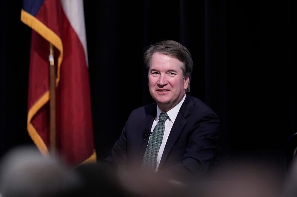 Supreme Court Finds District Judges Can Review Agency Rules