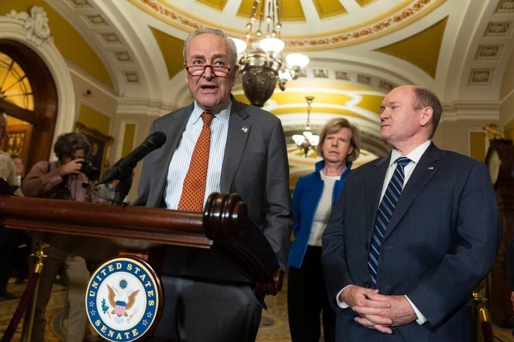 Schumer Urges Trump to Release BEAD Funding, Warns Against Subsidizing Starlink