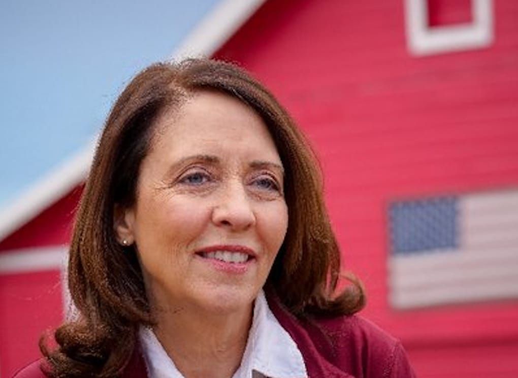 Cantwell Pushes Back on Trump’s Bid to Defund Public Broadcasting