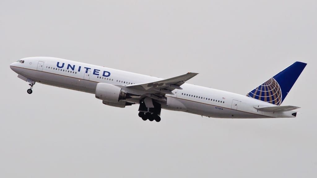 United Airlines Pauses Starlink Wi-Fi