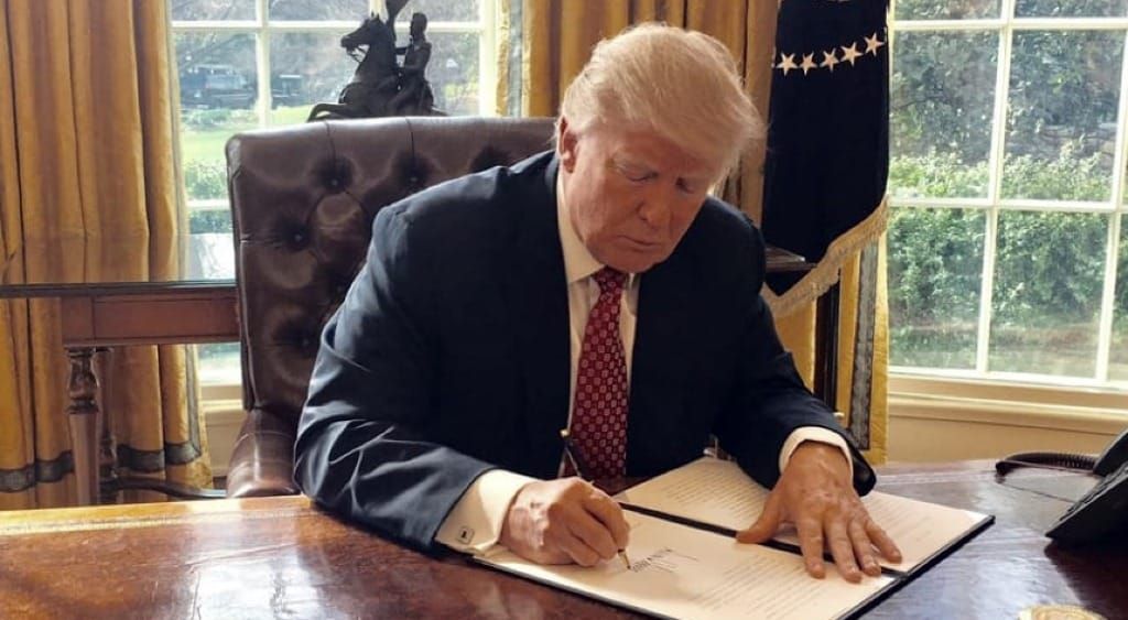 Trump Signs Executive Order on Cyber Security