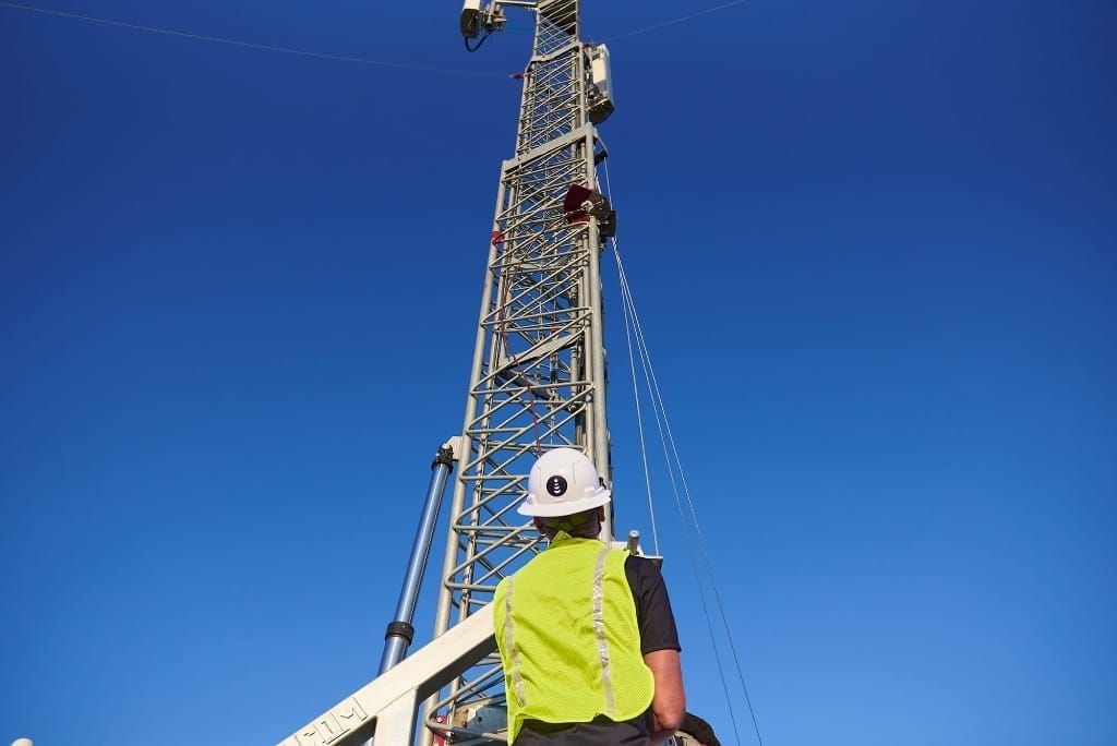 EchoStar Makes Interest Payments, Avoiding Default