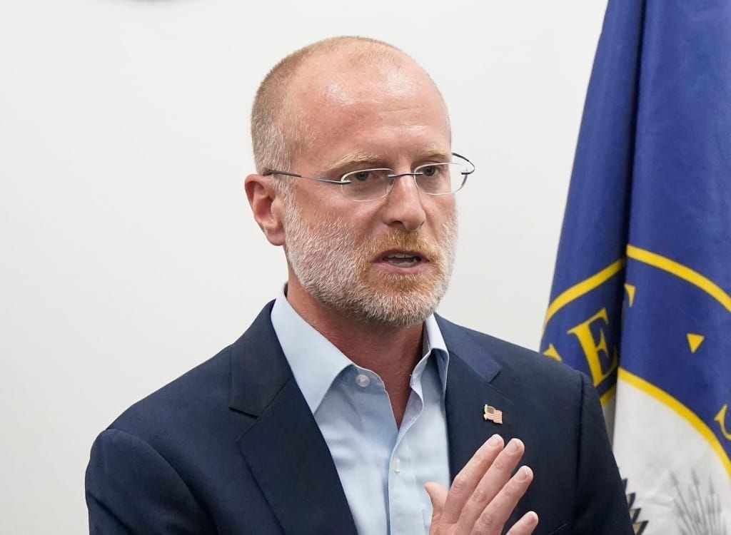 FCC Moves Forward With Broadband Deployment Inquiry