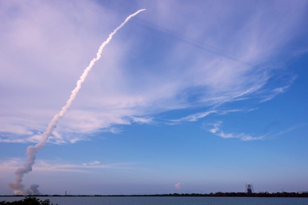 EchoStar Secures Global Rights to 2 GHz Band