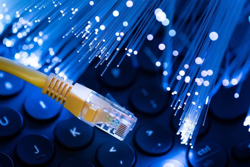 Industry Experts Debate Need for Gigabit Internet Speeds as Deployment Accelerates