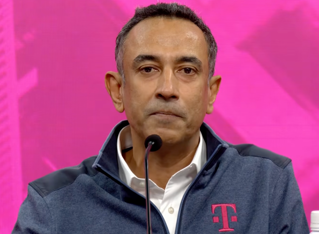 T-Mobile Adds 506,000 Fixed Wireless Subs