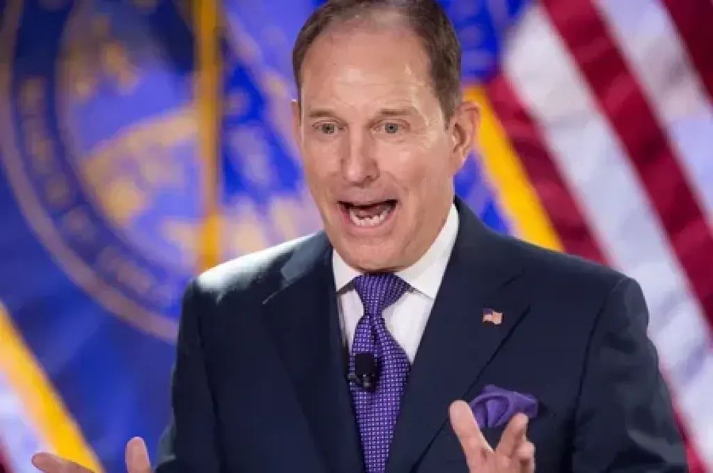 Fiber Feud Splits Top Nebraska Republicans