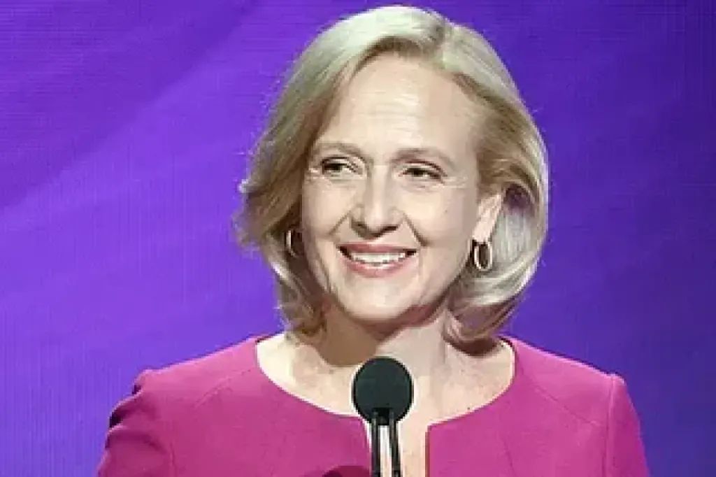 FCC Should Consider Reallocating NPR, PBS Spectrum If Stations Start to Fail, Media Watchdog Says