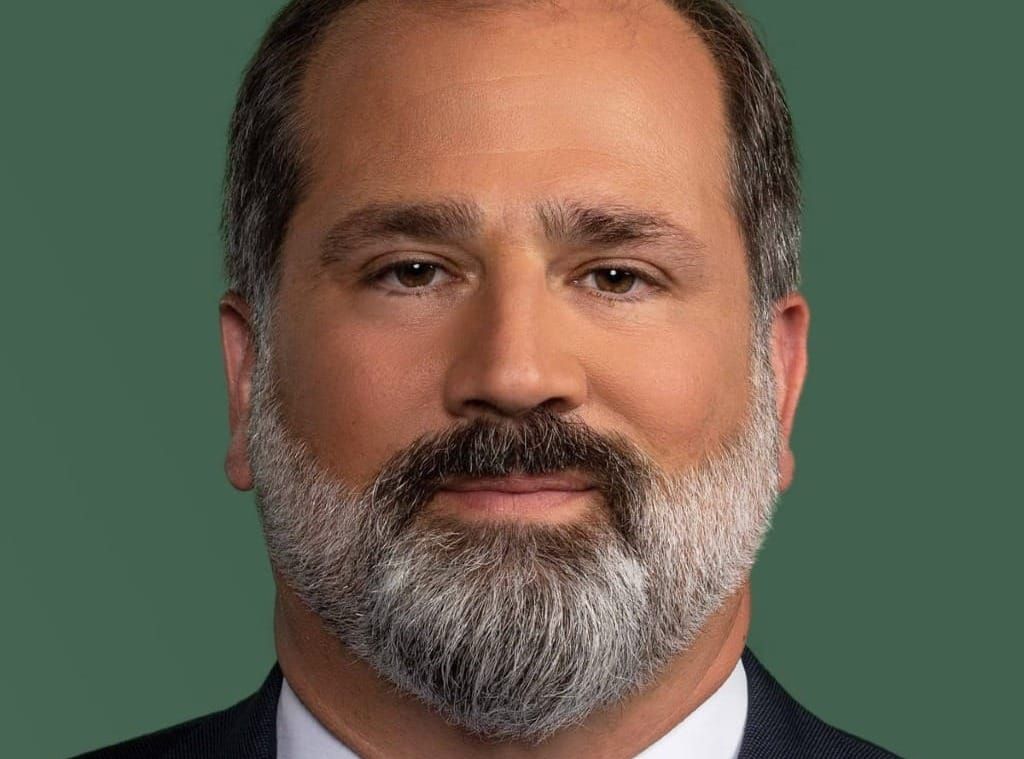 Satellite Permitting Bill Gains Support