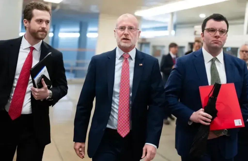 Carr Planning to Allow Starlink to Increase Power Levels, Yielding Much Faster Download Speeds