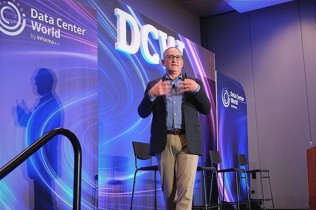 Energy Expert Encourages Data Centers To Connect to the Grid