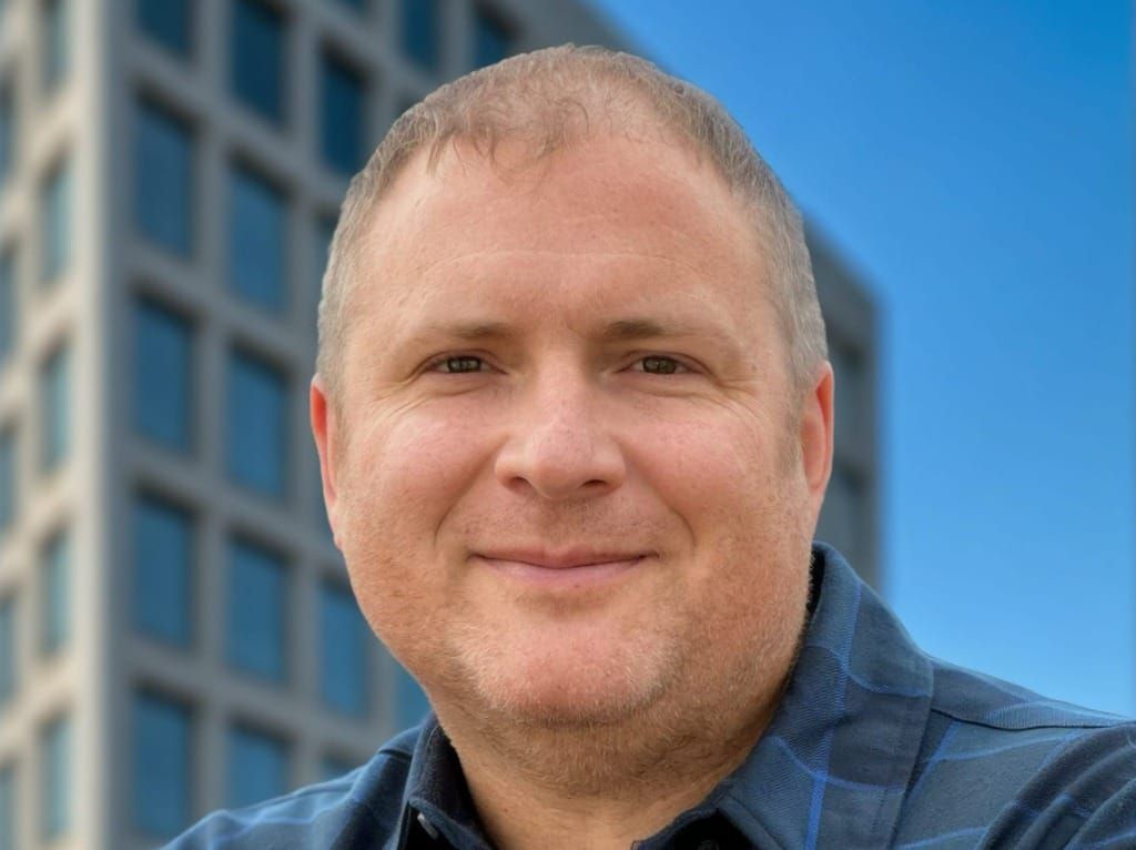 Jeff Collins: Companies Blindly Suffer as Internet Outages Surge