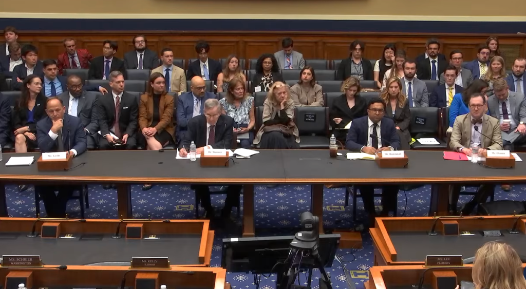 Industry Leaders Urge Congress to Boost Chip Policy to Win AI Race Against China