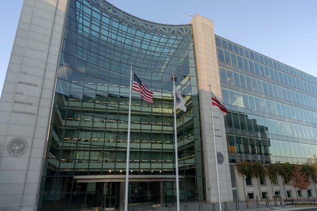 EchoStar Holding off on $138 Million Interest Payment, Waiting on AT&T Spectrum Proceeds