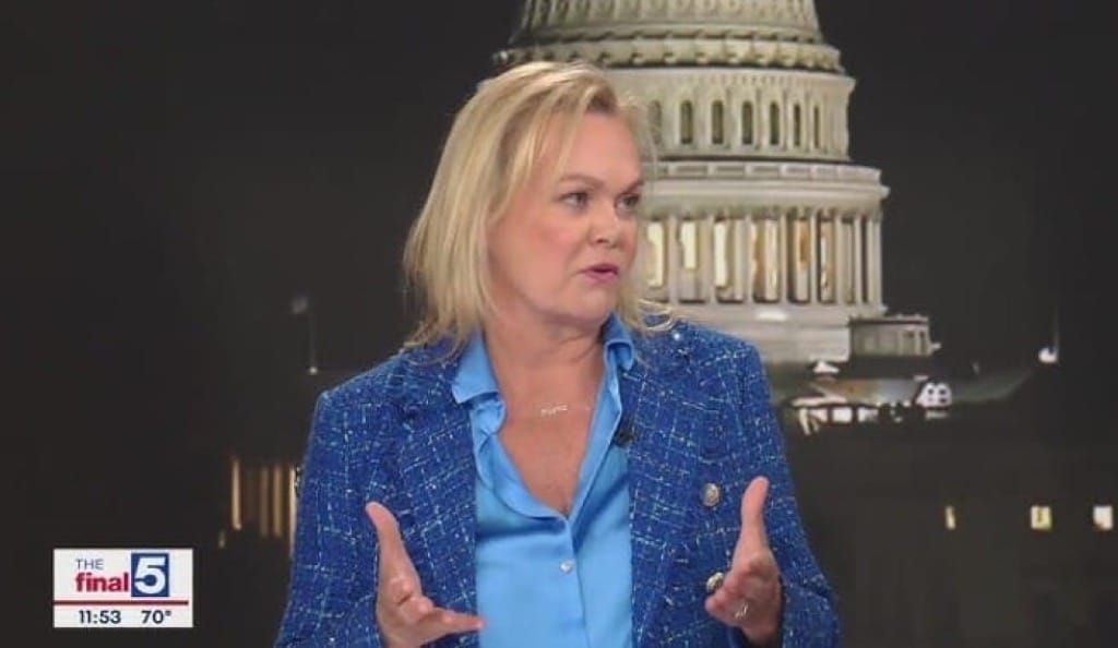 Lawmakers Press Commerce over Withholding of Billions in Broadband Funds