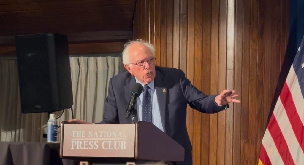 Sanders Defends AI Nationalization Plan