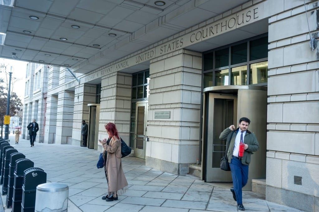 Judge Terminates EchoStar Obligation to Run a Mobile Network After Spectrum Sales