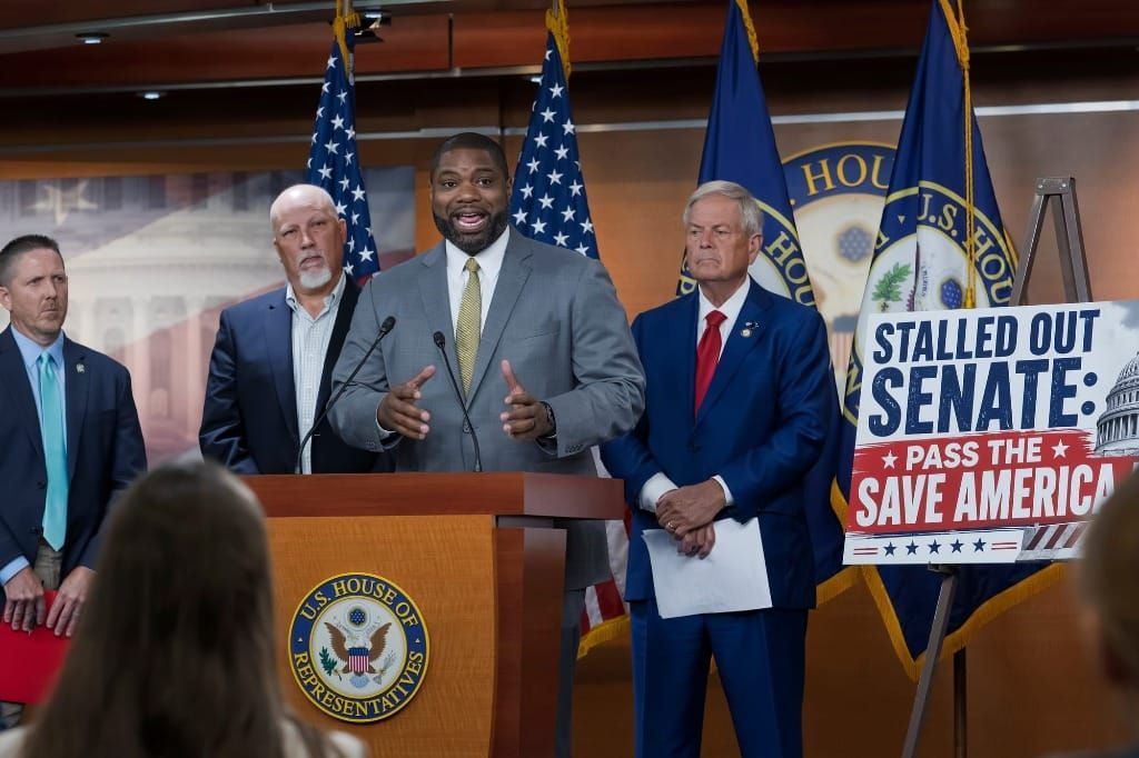 Florida GOP Lawmaker and Governor Candidate Says Data Center Bill Keeps Utility Costs Down