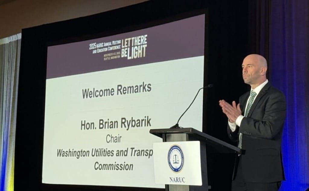 States Tell FCC to Leave Pole Attachment Authority Intact