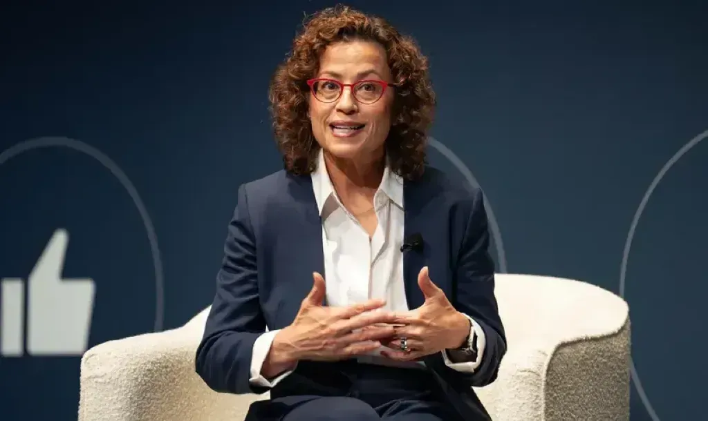 With RDOF-Era Clairvoyance, FCC Democrat Anna Gomez Once Again Relegates Starlink to the ISP Underclass