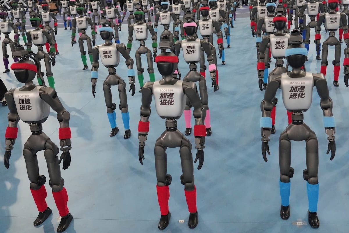 Chinese Humanoid Robots Smash Human Track and Field Records at Beijing Robot Games