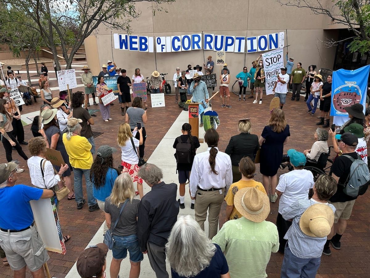 In a Divided America, Left and Right Unite to Oppose Data Centers
